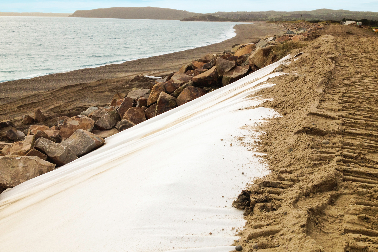 Multitrack geotextile installation