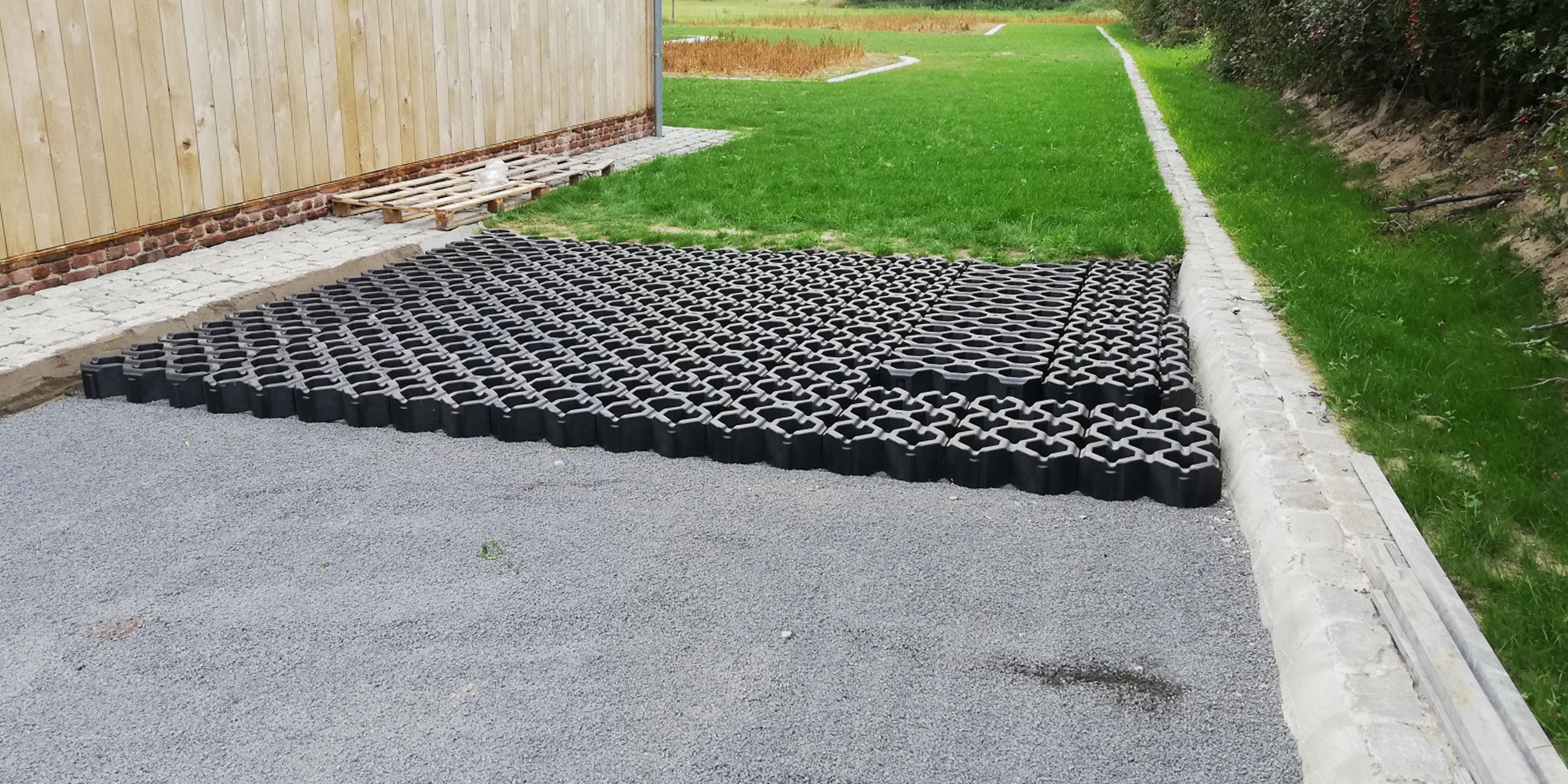 CellTrack HD installed at the side of a wooden clad building