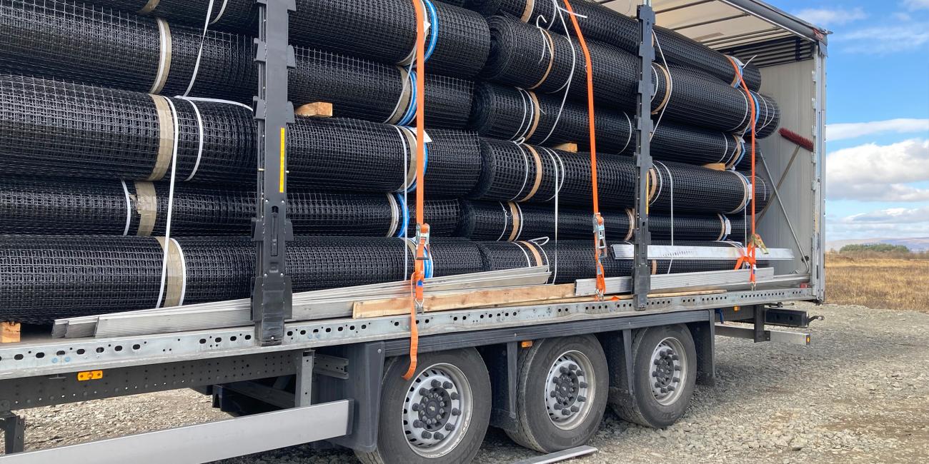 Lorry filled with Geoworks products being delievered to Greengairs Wind Farm