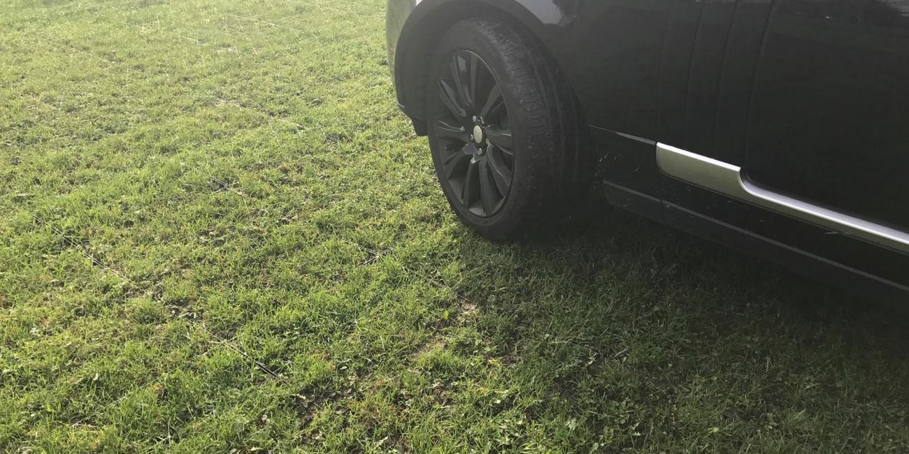 Grass parking achieved with Ecodeck